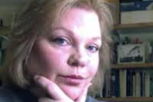 Portrait of Carolyn Dean